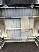 Load image into Gallery viewer, 1999-2006 chevy/gmc southern ROT FREE 5.9ft extra short bed