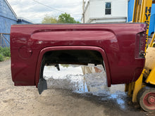 Load image into Gallery viewer, 2015-2019 GMC Sierra southern rot free 5.9ft extra short bed