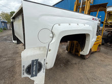 Load image into Gallery viewer, 2015-2019 chevy Silverado southern rot free 5.9ft extra short bed