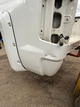 Load image into Gallery viewer, 2015-2019 chevy Silverado southern rot free 5.9ft extra short bed