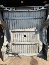 Load image into Gallery viewer, 2011-2016 ford super duty southern ROT FREE 6.5FT short bed