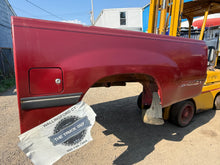 Load image into Gallery viewer, 1995-1998 Toyota t100 extra cab 6.5ft southern rot free bed