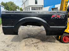 Load image into Gallery viewer, 2011-2016 ford super duty southern ROT FREE 6.5ft short bed