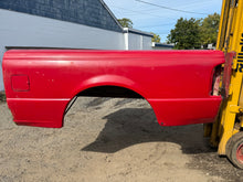 Load image into Gallery viewer, 1993-2012 Ford Ranger southern rot free 6.5ft short bed