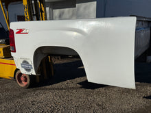 Load image into Gallery viewer, 2008-2014 GMC Sierra southern ROT FREE 6.6ft short bed