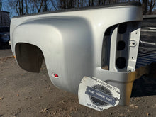 Load image into Gallery viewer, 2008-2014 chevy/gmc southern ROT FREE 8ft dually bed with tailgate