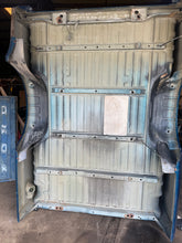 Load image into Gallery viewer, 1999-2010 ford super duty southern ROT FREE 8ft long bed