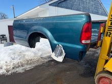 Load image into Gallery viewer, 1999-2010 ford super duty southern ROT FREE 8ft long bed