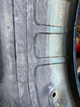 Load image into Gallery viewer, 1999-2010 ford super duty southern ROT FREE 8ft long bed