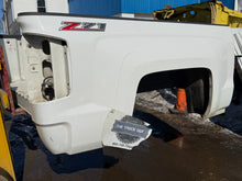 Load image into Gallery viewer, 2015-2019 chevy Silverado southern rot free 5.9ft extra short bed