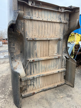 Load image into Gallery viewer, 1999-2010 ford super duty southern ROT FREE 8ft long bed