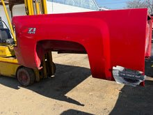Load image into Gallery viewer, 08-14 chevy silverado southern ROT FREE 6.6ft short bed