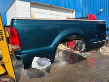 Load image into Gallery viewer, 1999-2010 ford super duty southern ROT FREE 8ft long bed