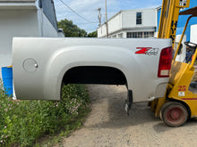Load image into Gallery viewer, 2008-2014 GMC Sierra southern ROT FREE 6.6ft short bed