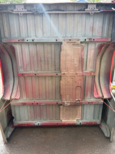 Load image into Gallery viewer, 1999-2006 chevy/gmc southern ROT FREE 6.6ft short bed