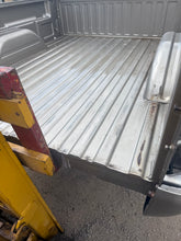 Load image into Gallery viewer, 1999-2006 chevy/gmc southern rot free 6.6ft short bed