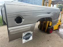Load image into Gallery viewer, 1999-2006 chevy/gmc southern rot free 6.6ft short bed