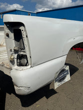 Load image into Gallery viewer, 99-06 chevy/gmc southern ROT FREE 8ft long bed