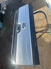 Load image into Gallery viewer, 2011-2016 ford super duty southern rot free platinum tailgate with step