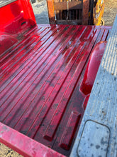 Load image into Gallery viewer, 1998-2003 ford f150 southern rot free 6.5ft short bed
