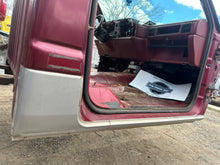 Load image into Gallery viewer, 1994-2002 dodge ram southern rot free single CAB with doors
