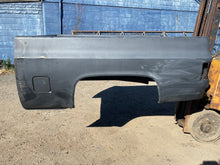 Load image into Gallery viewer, 79-87 chevy/gmc southern rot free 6ft single tank short bed