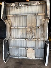 Load image into Gallery viewer, 1999-2006 chevy/gmc southern rot free 8ft long bed
