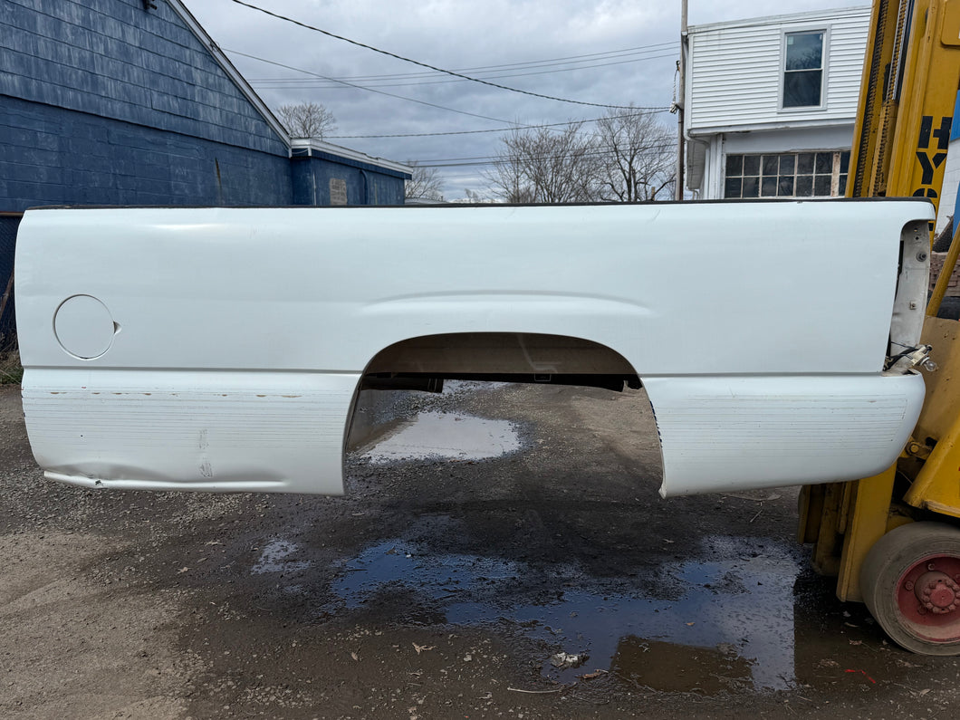 1999-2006 chevy/gmc southern rot free 8ft long bed