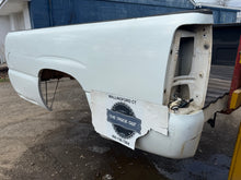 Load image into Gallery viewer, 1999-2006 chevy/gmc southern rot free 8ft long bed
