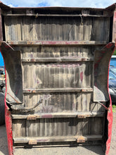 Load image into Gallery viewer, 1981-1993 dodge ram 1st gen southern ROT FREE 8ft long bed
