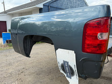 Load image into Gallery viewer, 2008-2014 chevy silverado southern rot free 6.6ft short bed
