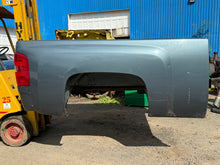 Load image into Gallery viewer, 2008-2014 chevy silverado southern rot free 6.6ft short bed
