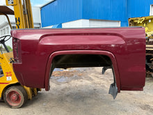 Load image into Gallery viewer, 2015-2019 GMC Sierra southern rot free 5.9ft extra short bed

