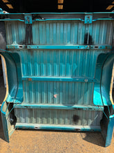 Load image into Gallery viewer, 1988-1998 chevy/gmc southern rot free 6.5ft short bed with tailgate
