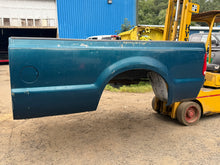 Load image into Gallery viewer, 1999-2010 ford super duty southern ROT FREE 8ft long bed
