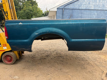 Load image into Gallery viewer, 1999-2010 ford super duty southern ROT FREE 8ft long bed
