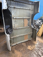 Load image into Gallery viewer, 2011-2016 ford super duty southern ROT FREE 8ft long bed
