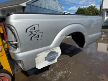 Load image into Gallery viewer, 2011-2016 ford super duty southern ROT FREE 8ft long bed
