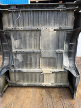 Load image into Gallery viewer, 2008-2014 chevy silverado southern rot free 6.6ft short bed
