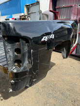 Load image into Gallery viewer, 2008-2014 chevy silverado southern rot free 6.6ft short bed
