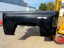 Load image into Gallery viewer, 2008-2014 chevy silverado southern rot free 5.9ft extra short bed
