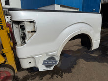 Load image into Gallery viewer, 2009-2014 Ford f150 southern rot free 5.5ft extra short bed
