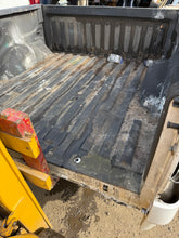 Load image into Gallery viewer, 2009-2014 Ford f150 southern rot free 5.5ft extra short bed
