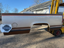 Load image into Gallery viewer, 88-98 chevy/gmc southern ROT FREE 8ft long bed
