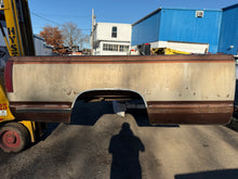Load image into Gallery viewer, 88-98 chevy/gmc southern ROT FREE 8ft long bed
