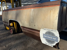 Load image into Gallery viewer, 88-98 chevy/gmc southern ROT FREE 8ft long bed
