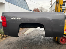 Load image into Gallery viewer, 2008-2014 chevy silverado southern rot free 6.6ft short bed
