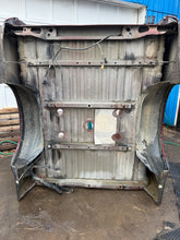 Load image into Gallery viewer, 2011-2016 ford super duty southern ROT FREE 6.5ft short bed
