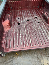 Load image into Gallery viewer, 2011-2016 ford super duty southern ROT FREE 6.5ft short bed
