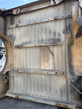 Load image into Gallery viewer, 1999-2010 ford super duty southern ROT FREE 6.9FT short bed
